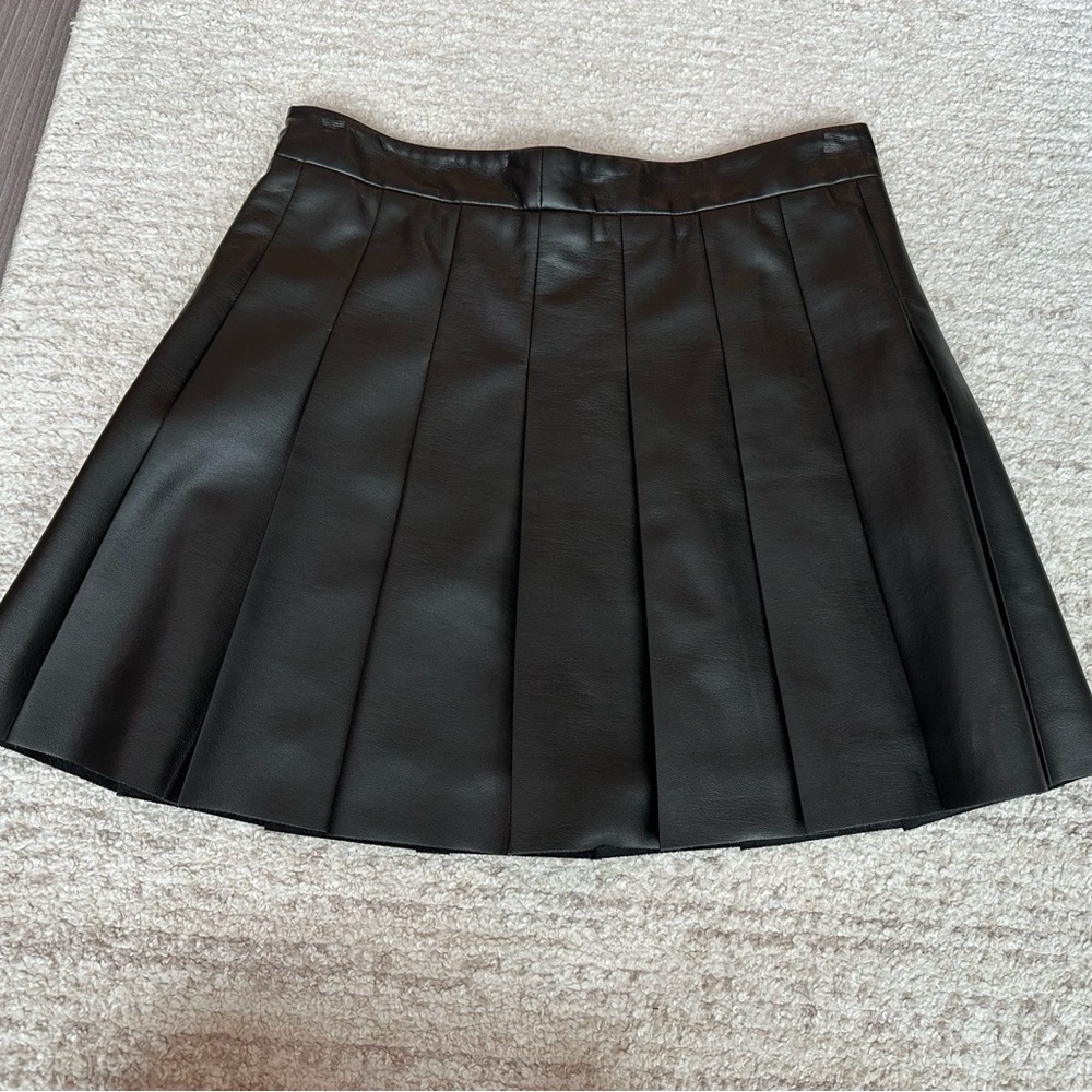 Aritzia Sunday Best Leather Olive Skirt